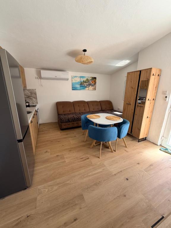 Adriatic apartment 2 - 3