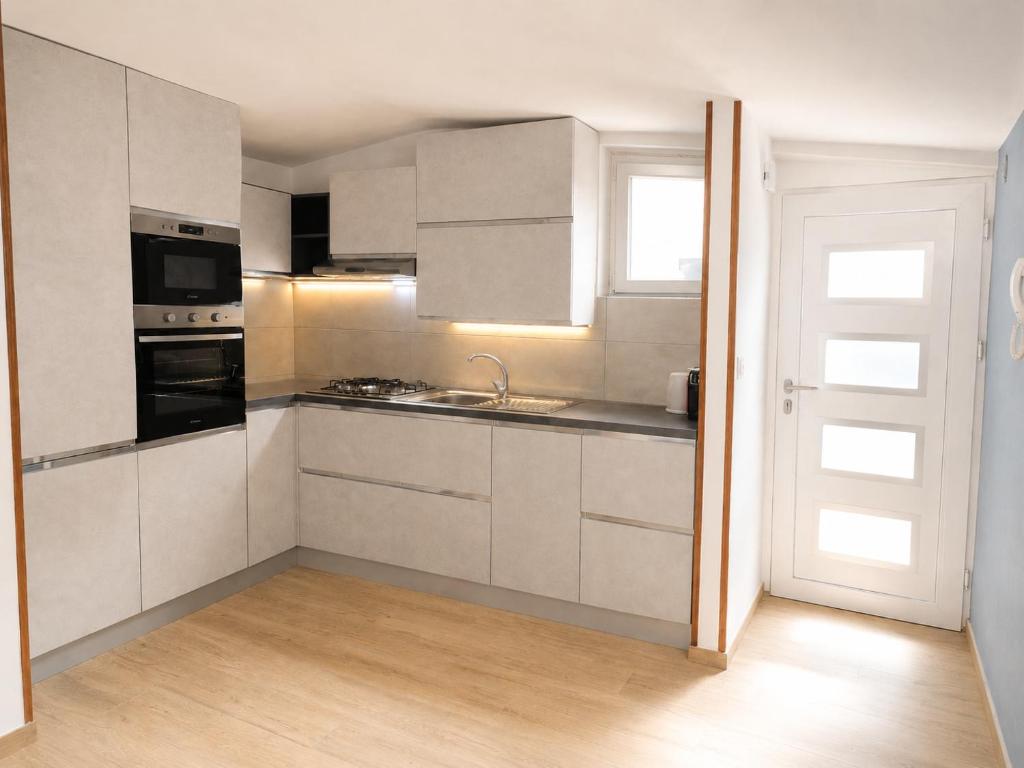 Ampio appartamento vicino mare - 2