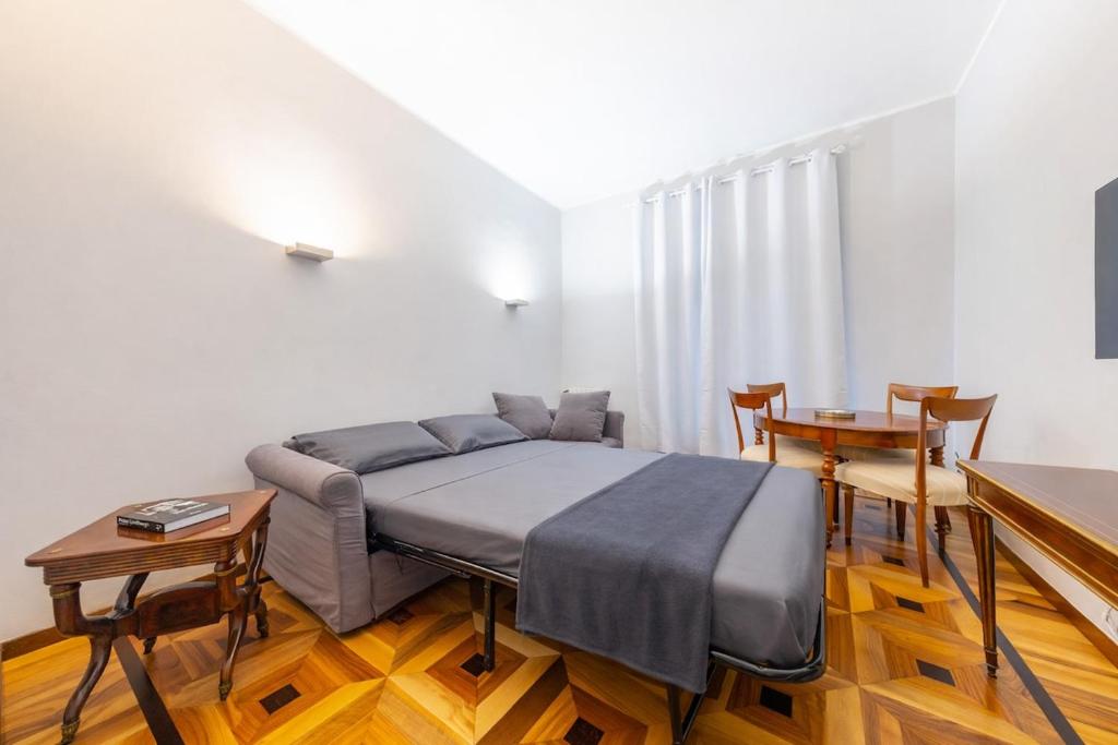 Luxury Flat Crocetta 2 stops from Duomo, AC - 3