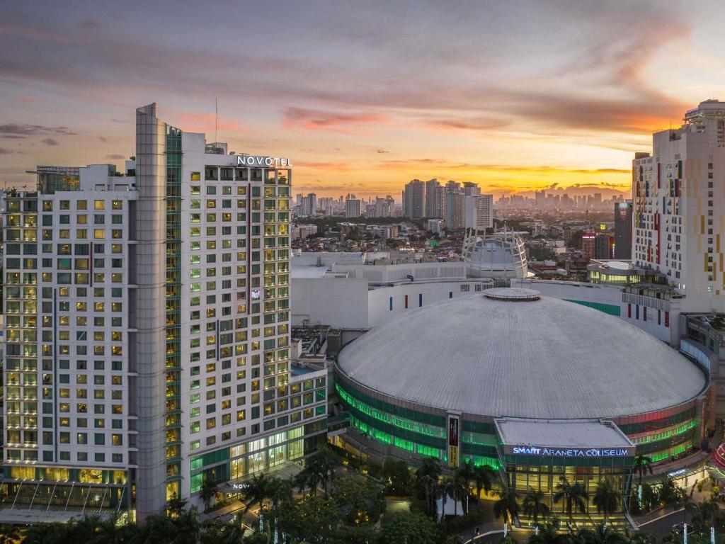 Exterior view, Novotel Manila Araneta City Hotel in Manila
