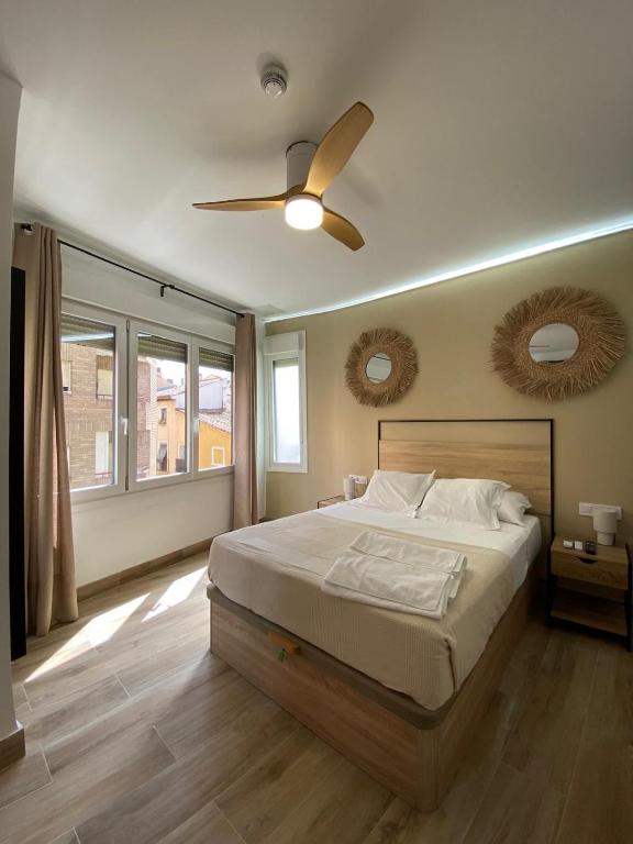 Grampy Boutique Hostal - Zaragoza Centro - 1