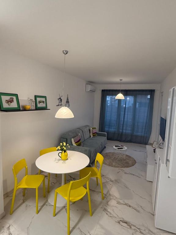 Atlas Residence - 1