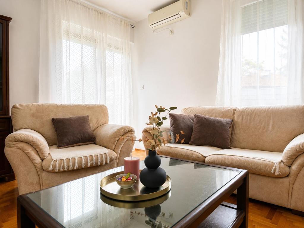 Hellanis Residence Spacious 2-Bedroom Apartment - 4