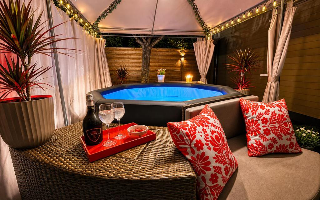 Le Cocon - Jacuzzi - Filet et Cinéma privé - 1