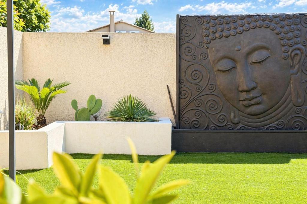 Villa CAROLINA - Jardin privé et confort proche du centre ville - 2