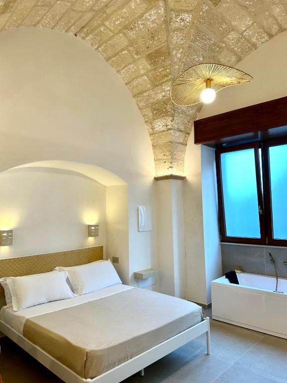 Harmonia Boutique Rooms - 5