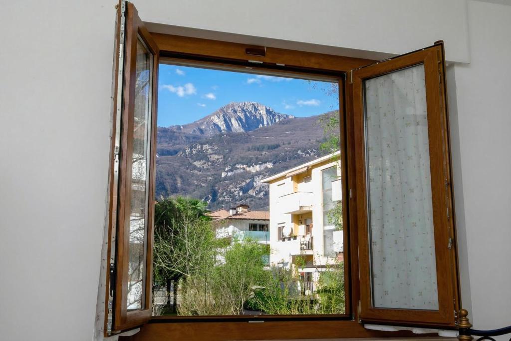 Bella Arco Apartment - Happy Rentals - 4