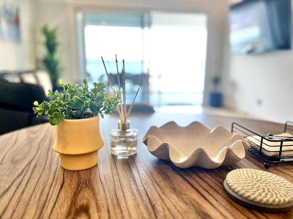 New Beachfront 3 Bedroom, 4 Bath Suite at Harbor171 - 2