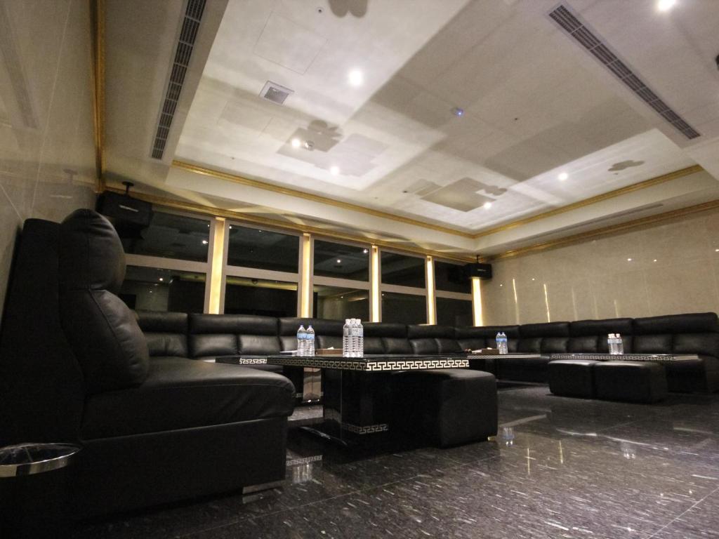 Gold Sand Hotel