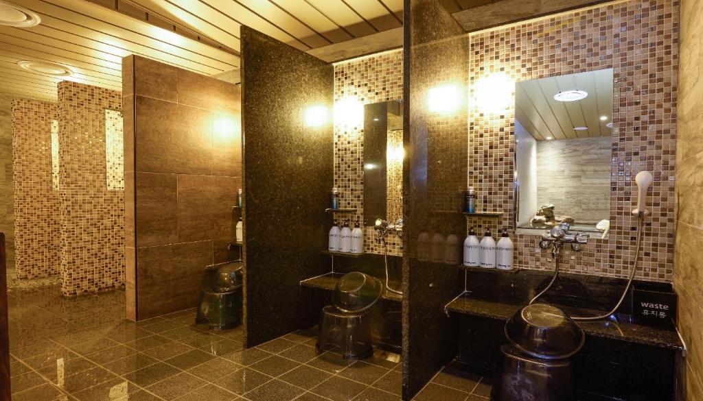 Hotel Facility