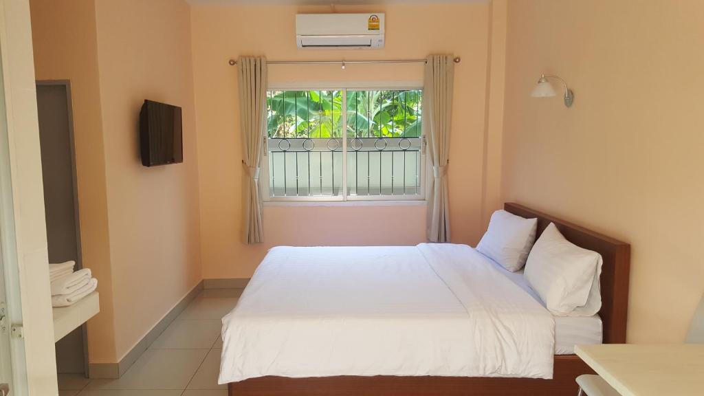 Jirasin Ranong Apartment