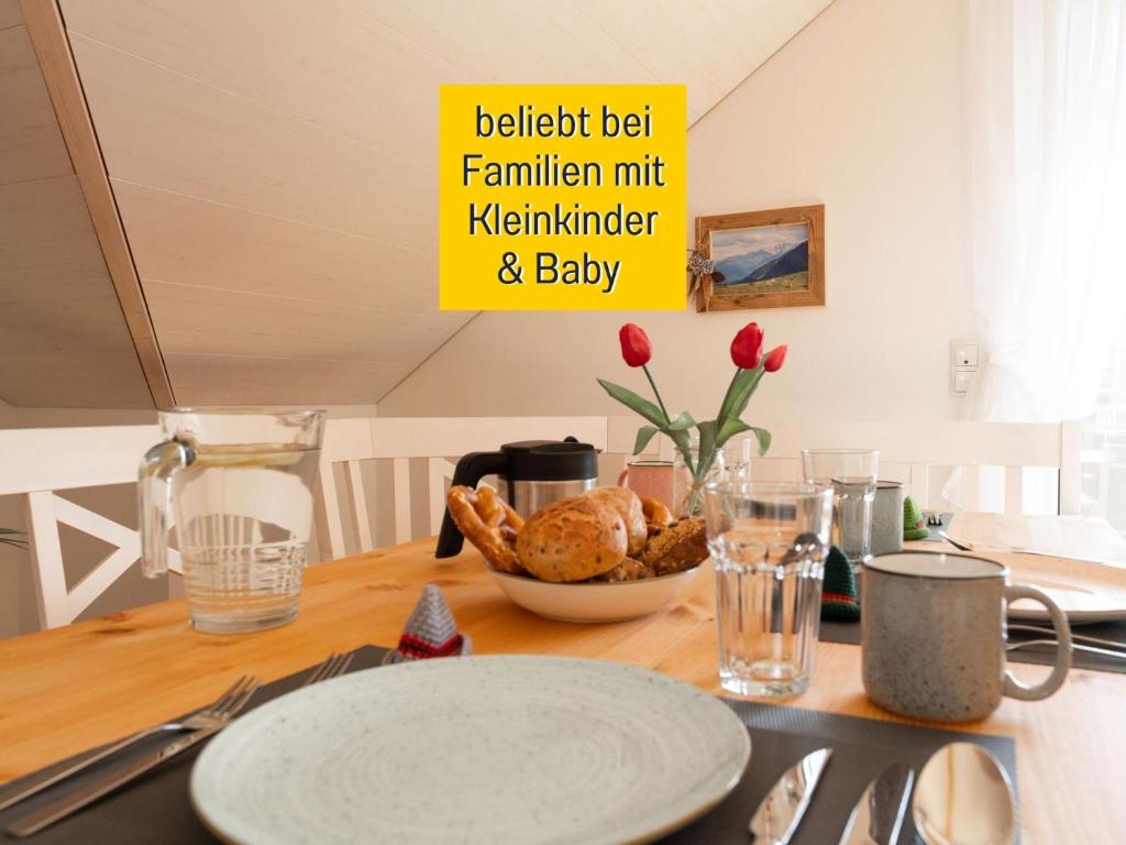 Ferienwohnung Anemone - 4 Zimmer mit Bergblick & Alpenflair - 1
