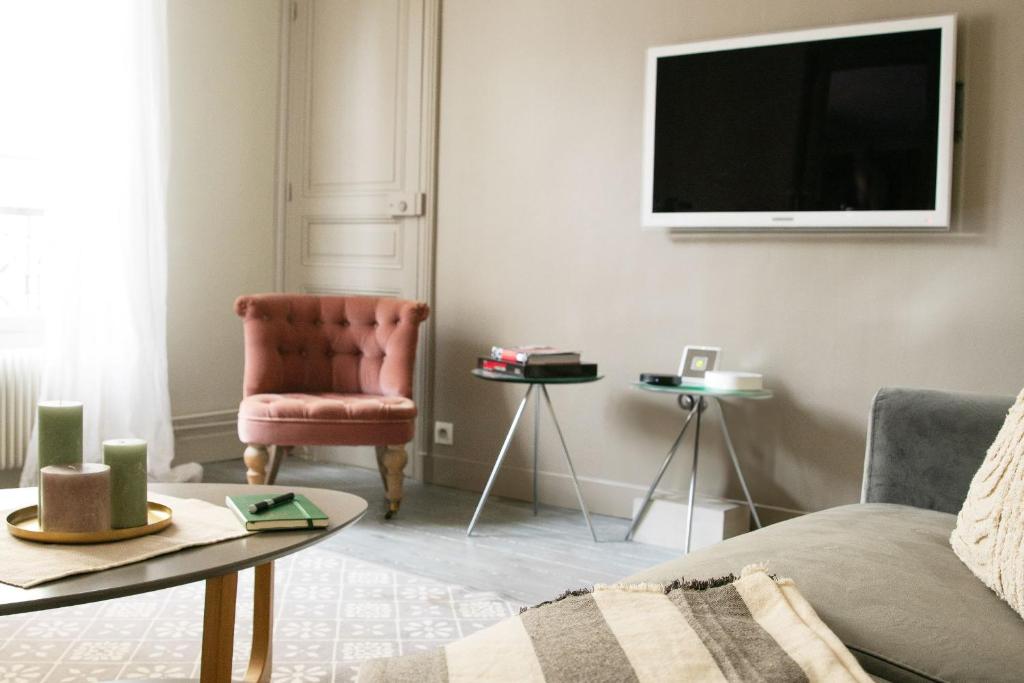 BnBNova - 1BR - Eiffel Tower & Les Invalides - 4