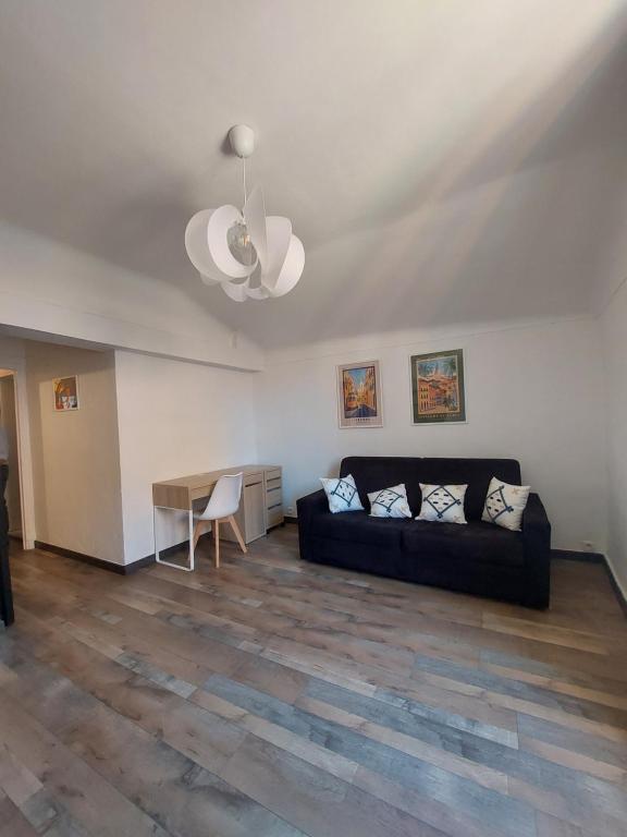 VIEILLE VILLE Appartement Rue Piétonne & Mer - 4