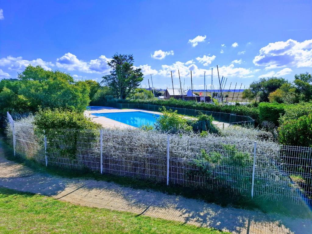 Appartement pour 5 pers. avec terrasse et accès piscine à Arzon - FR-1-639-17 - 1