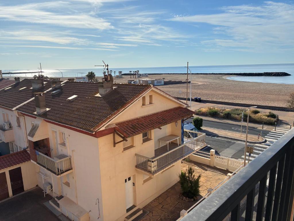 Studio cabine 18, vue mer, à 30m de la plage, avec linge de lit et ménage inclus - 1