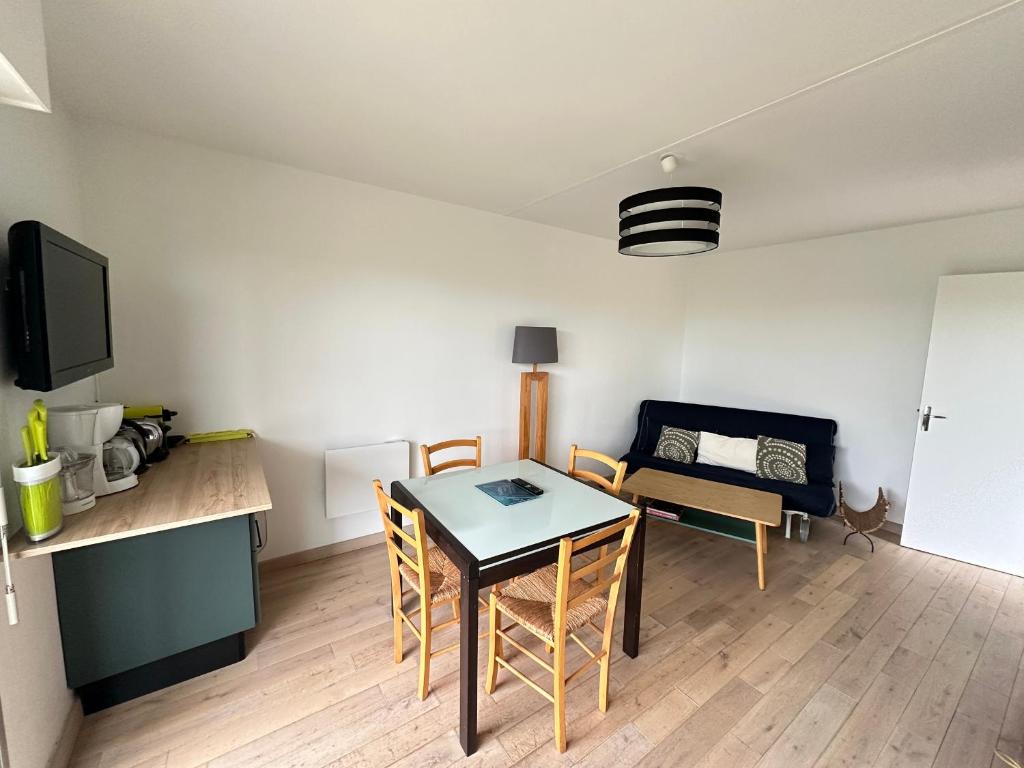 Appartement T2 avec Jardin, Proche Centre et Plage de Cabourg, Parking Inclus - FR-1-487-295 - 5