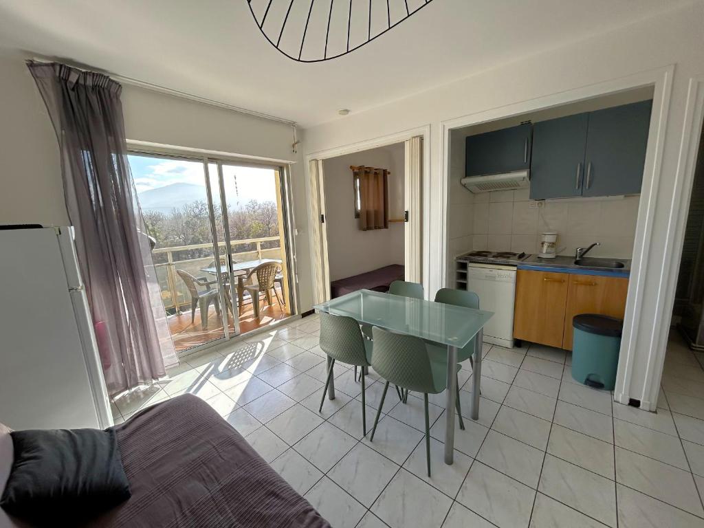 Studio cabine avec climatisation, balcon, proche plage - FR-1-837-32 - 5