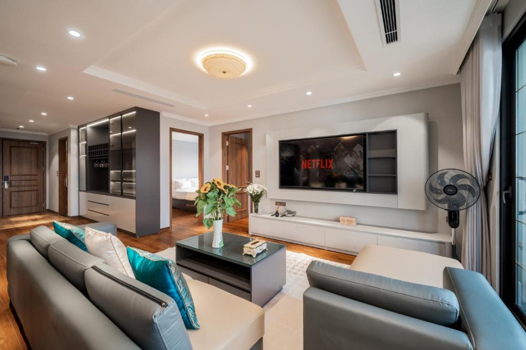 Luxe Paradise Suites Tay Ho