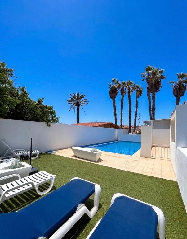 STUDIO WITH TERRACE and RESIDENTIAL POOL - COSTA DEL SILENCIO - 2
