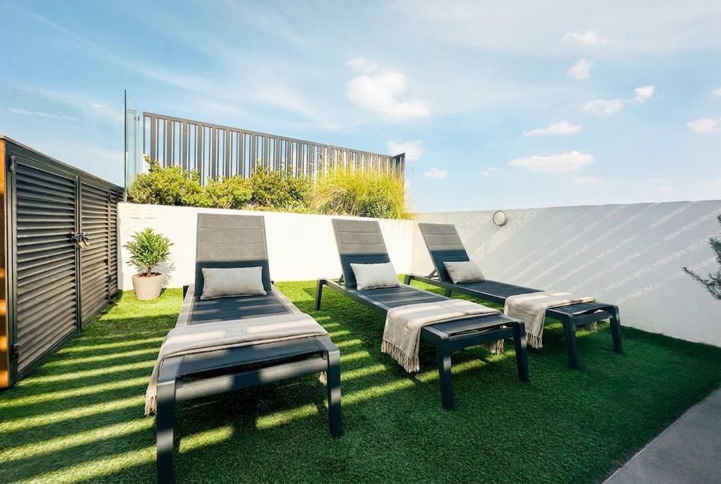 Precioso Loft frente Midtown con Parking y Seguridad - 2