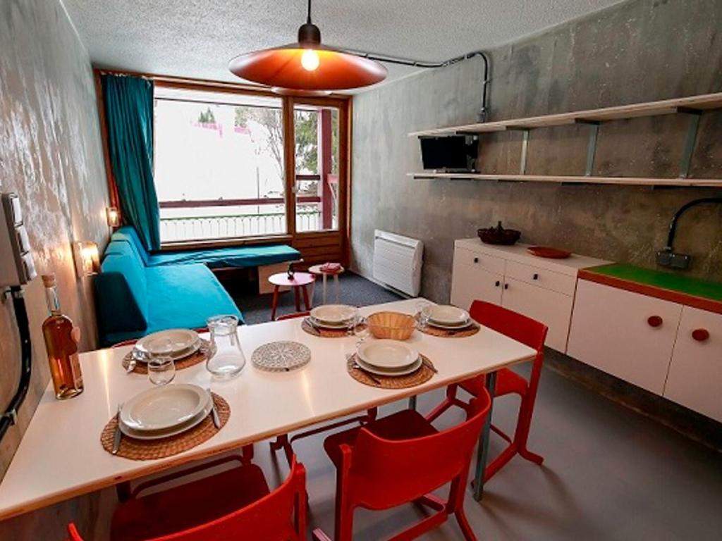 Studio rénové 5 pers. Ski aux pieds avec balcon - FR-1-346-377 - 3