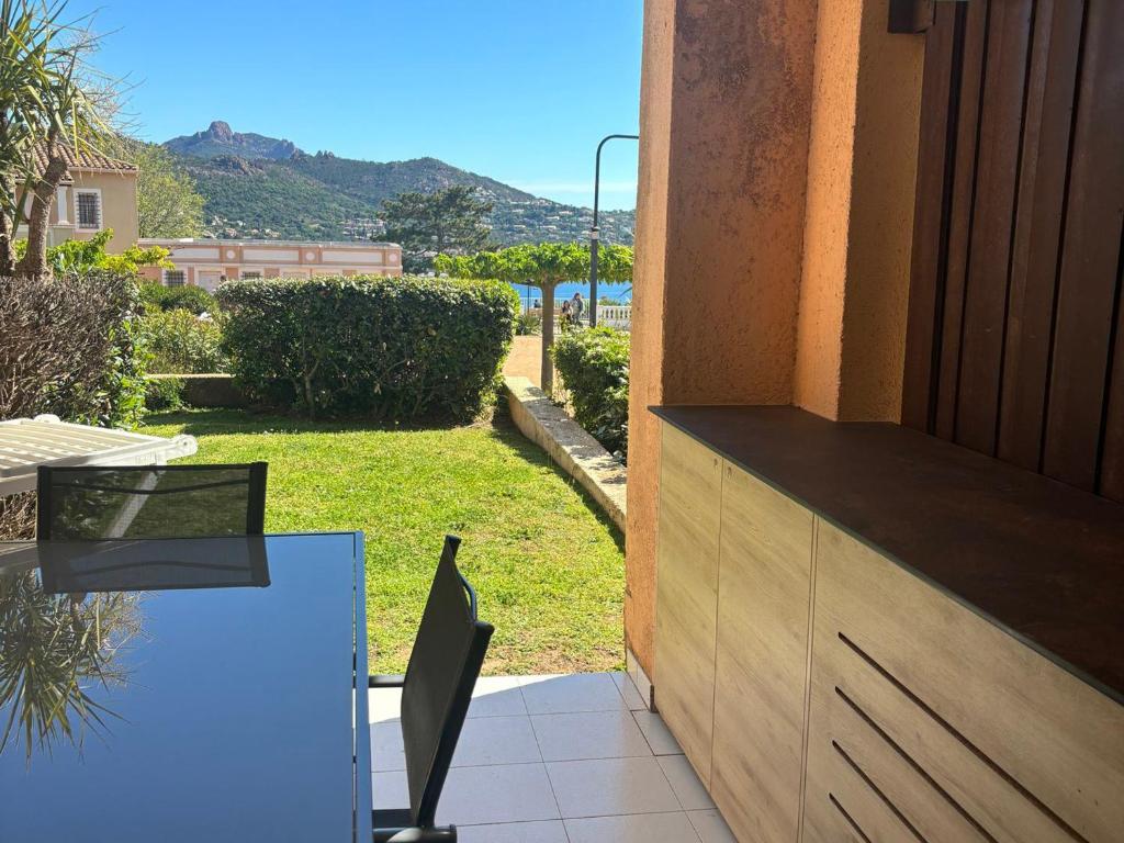 Cap Esterel: 2 pièces RDC avec terrasse, climatisation - FR-1-504-685 - 1