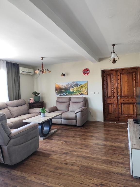 B&V Comfort Apartment Free Parking & Sea View - 5