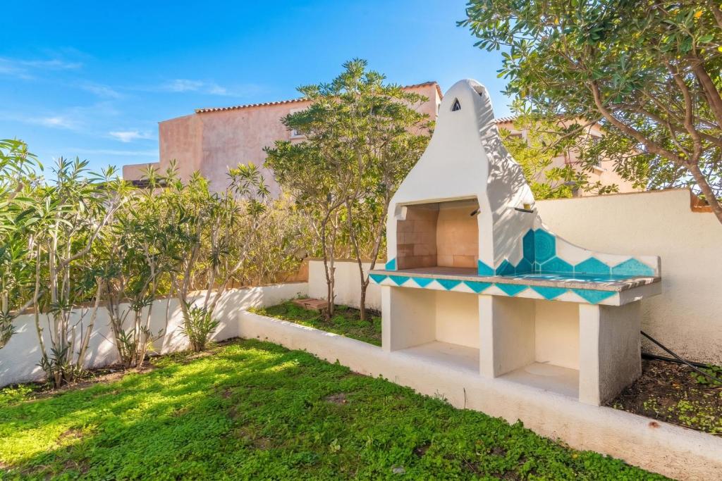Celeste House With Pool - Happy Rentals - 3