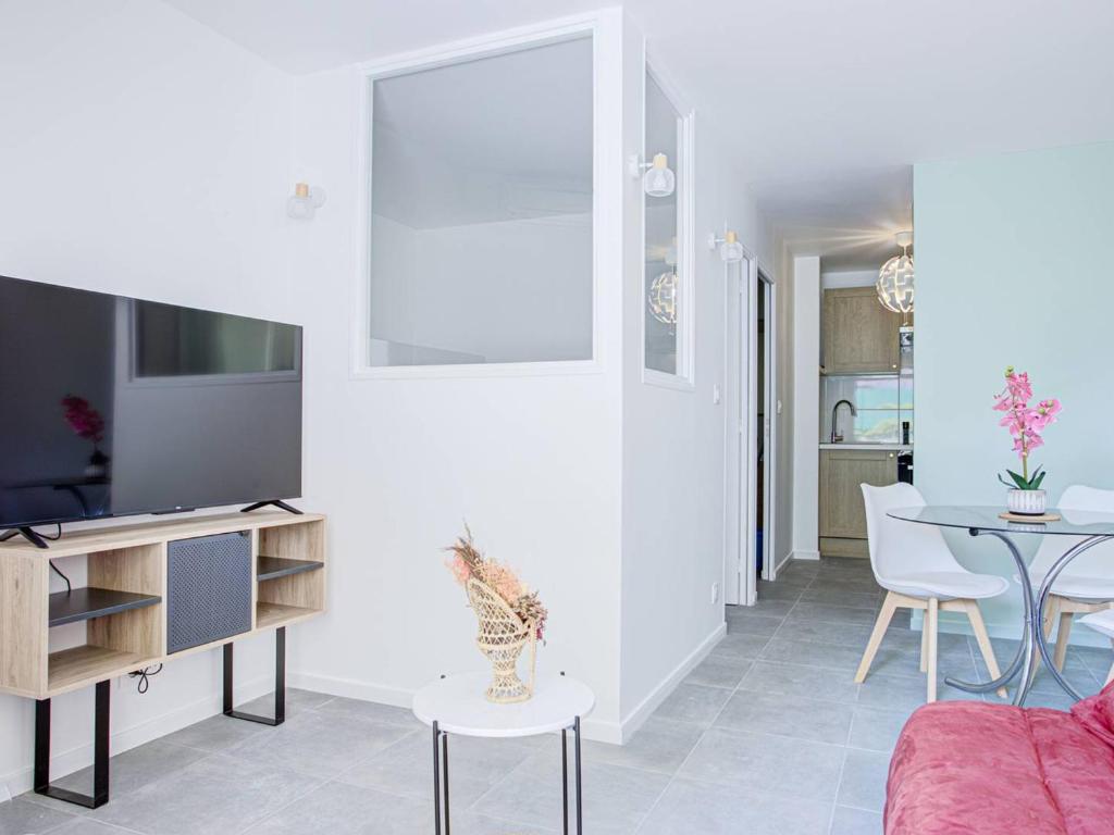 Appartement moderne, clim et parking - 3 pers. - FR-1-696-57 - 2