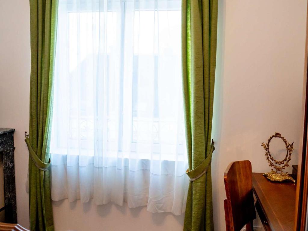 Appartement chic au cœur de Reims - 5 pers. - FR-1-870-41 - 2