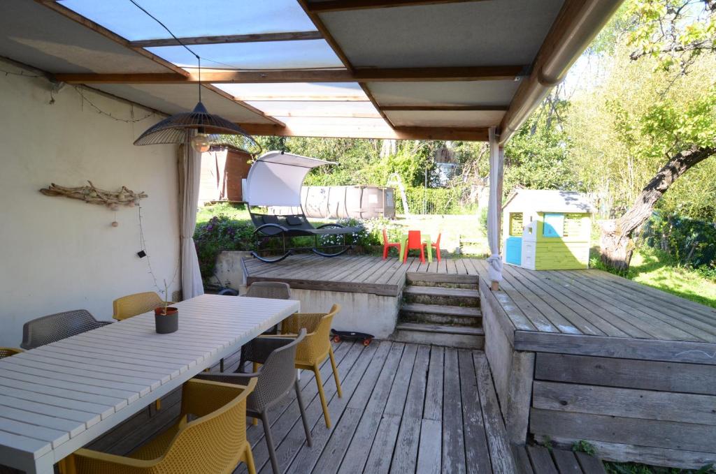 Villa Caprice - up to 12 guests - Walk to Beach and City Center - 5