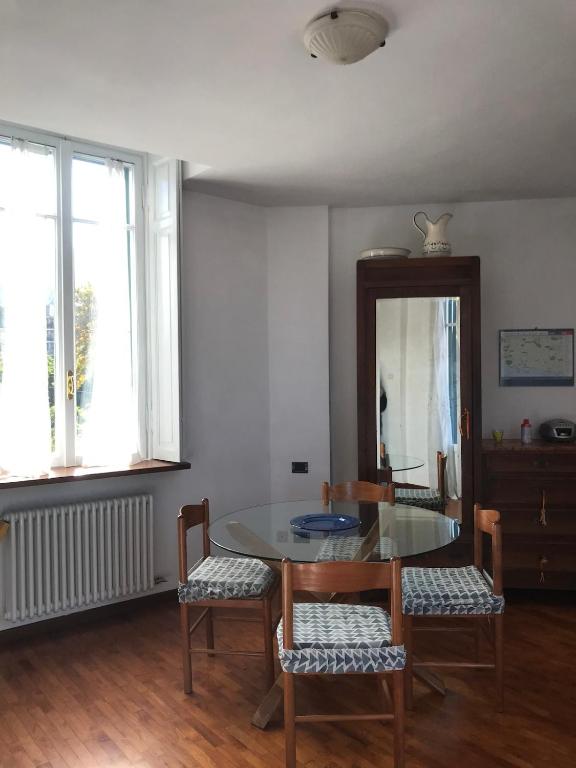 Turret apartment near the lake - 2