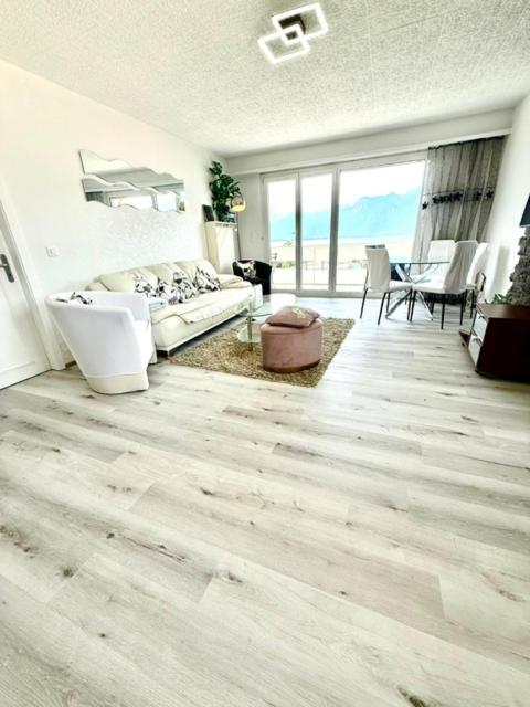 Spacious Apartment amazing View 35 - 2