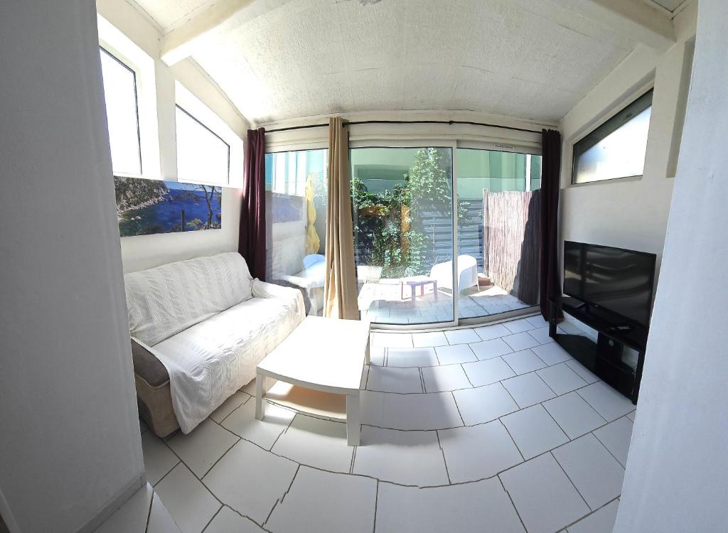 petite maison confortable pour 4 à 5 personnes - 3