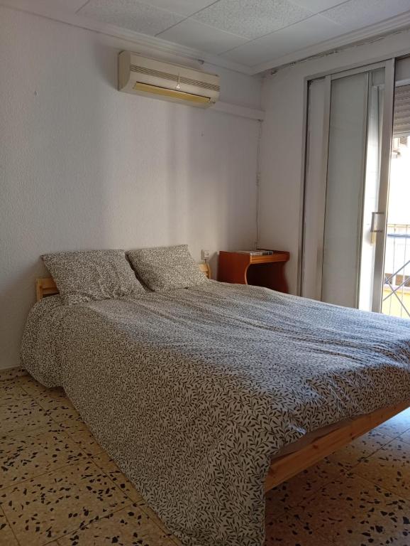 Room 200m from the beach - 5