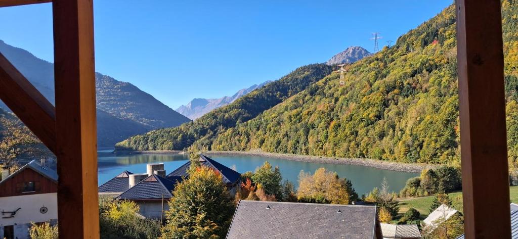 Montagne et Lac - 1