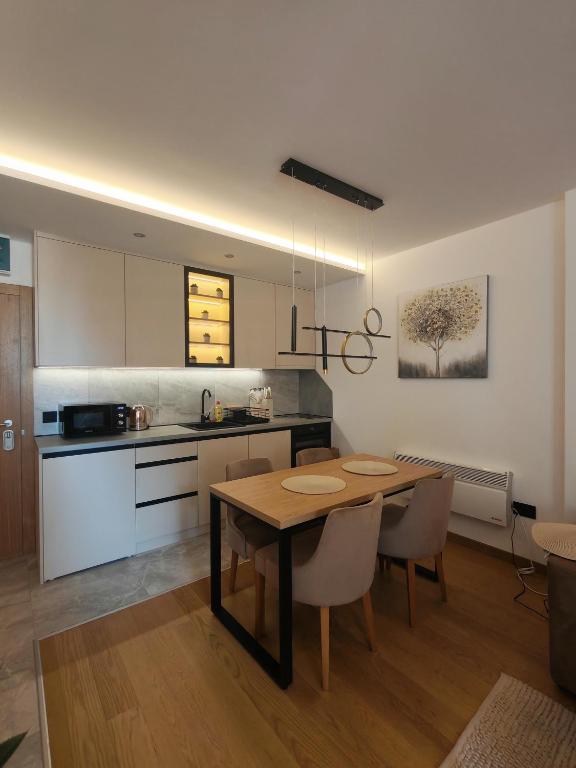 La Via Lux - 5