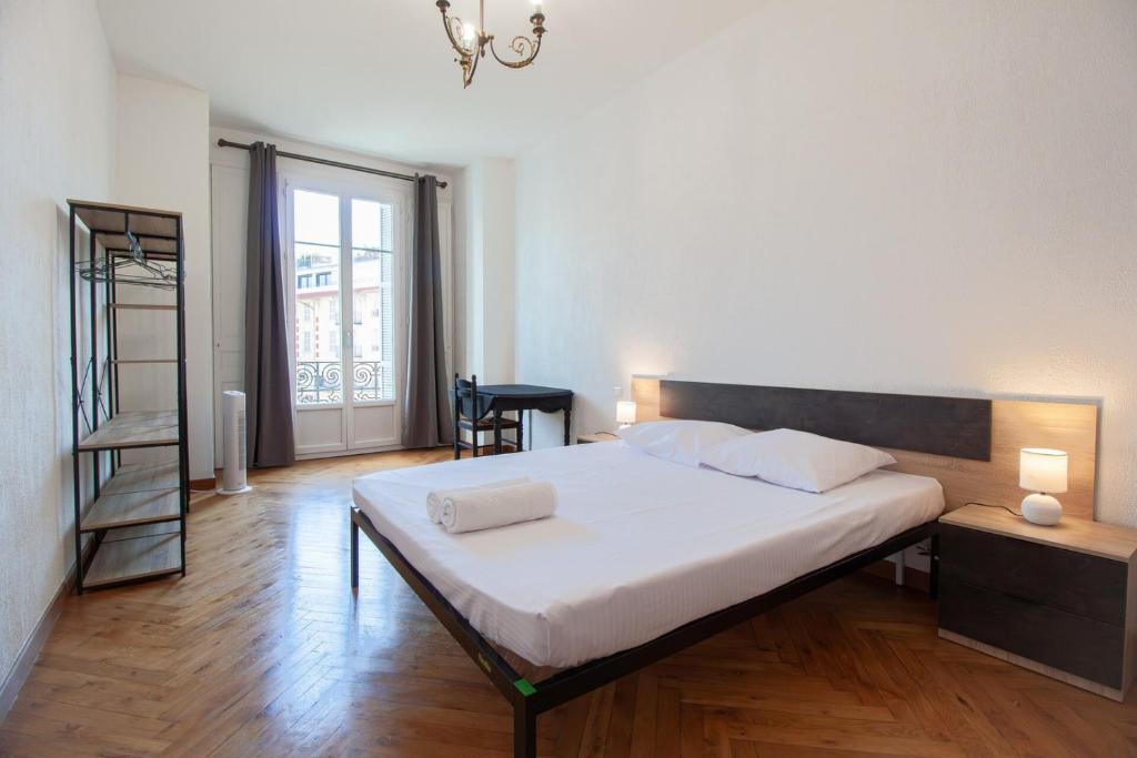 Bright 2-Bedroom Apartment - La Libération - 3