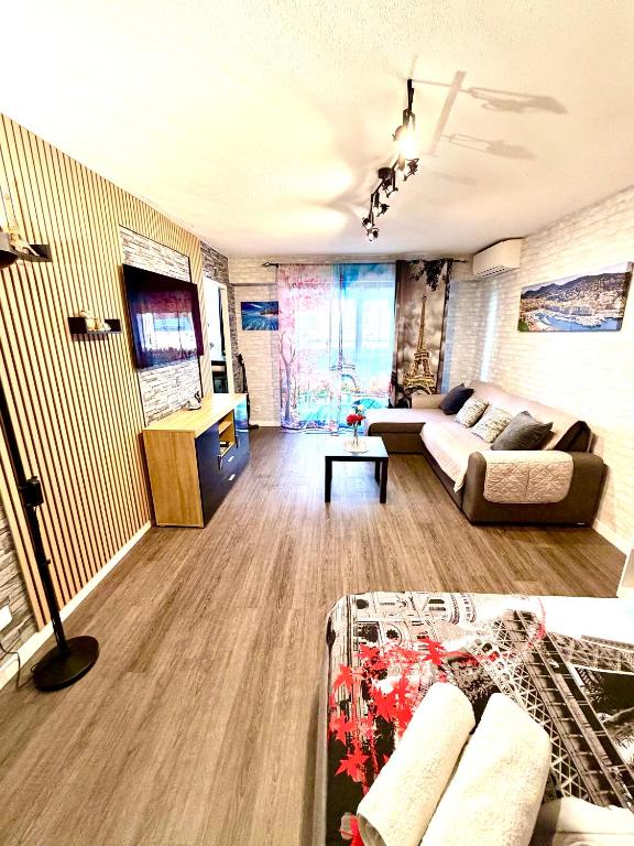 studio city center beach side free paddle beautiful terrace - 4