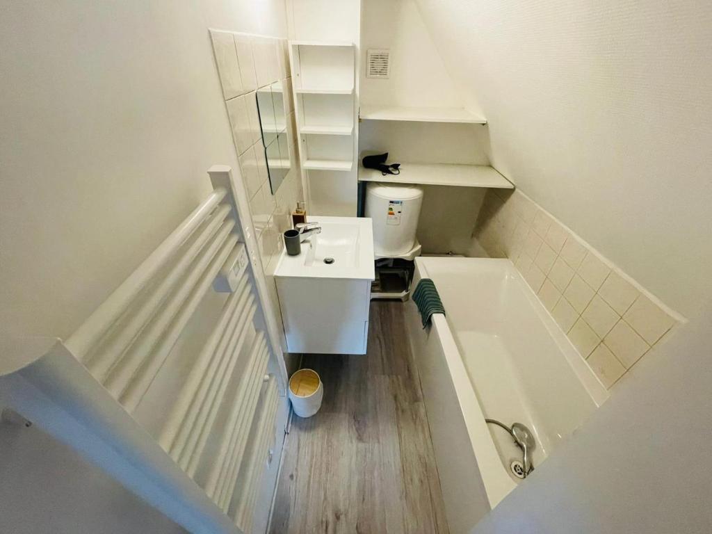 Studio Lumineux - Emplacement Idéal à Rouen - 450 - 3
