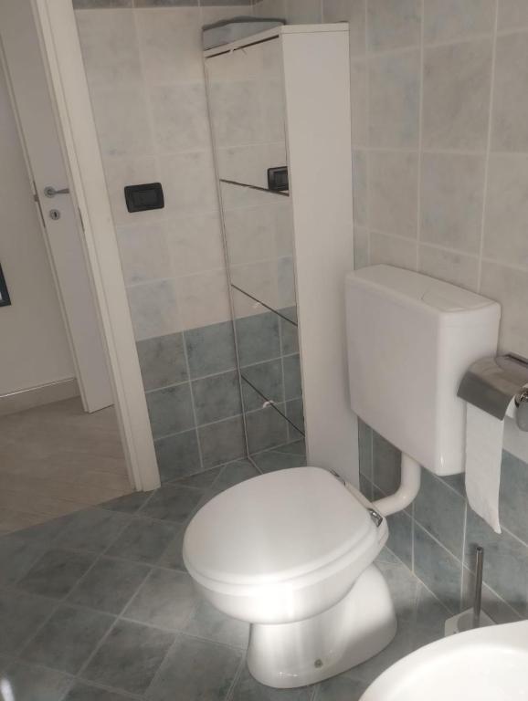 Bilocale con giardino, vista mare e parcheggio privato - 3