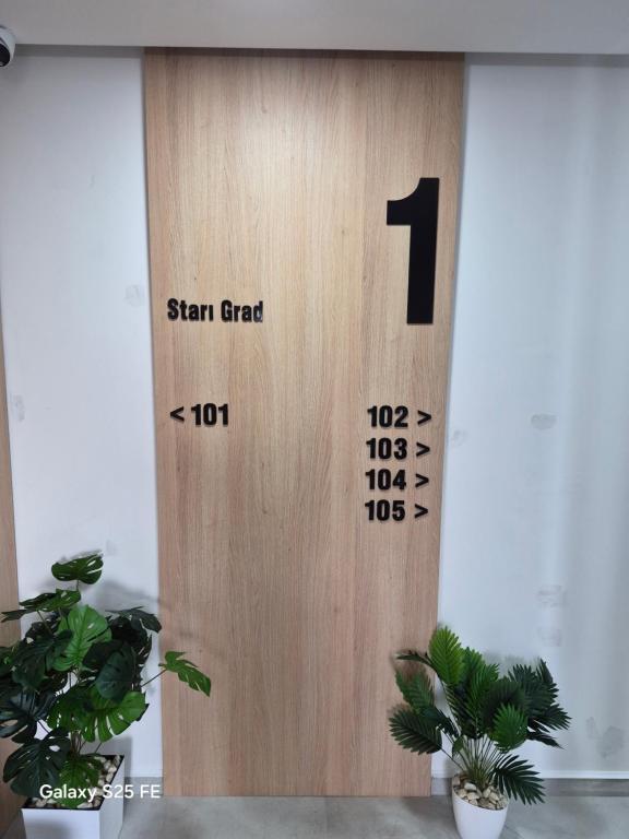 Stari Grad - 5