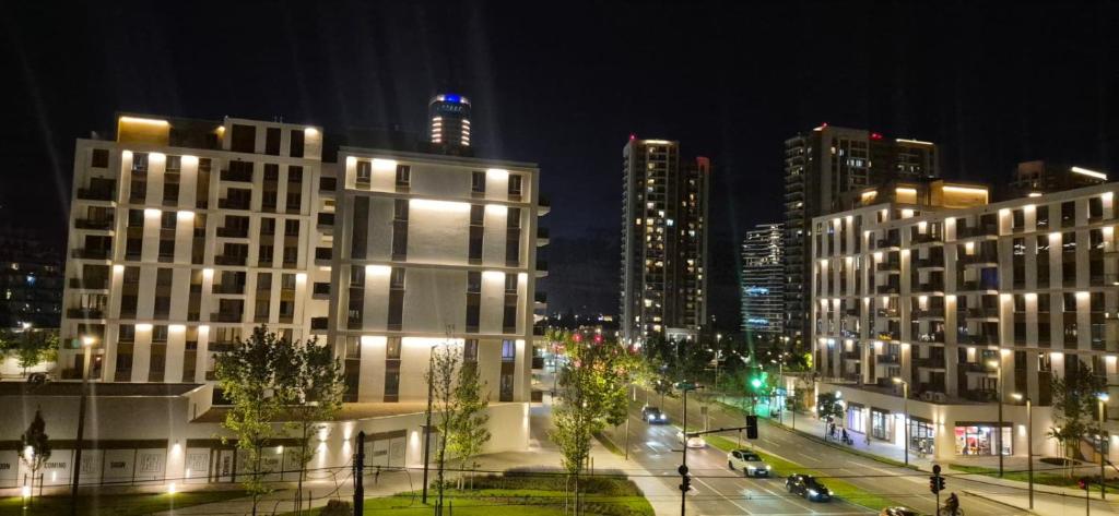 BW City Lights LUX Retreat - 1