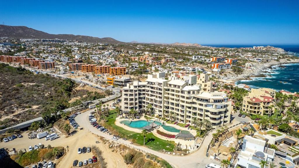 The Salty Marlin Ocean & Arch View Condo in Cabo - 3