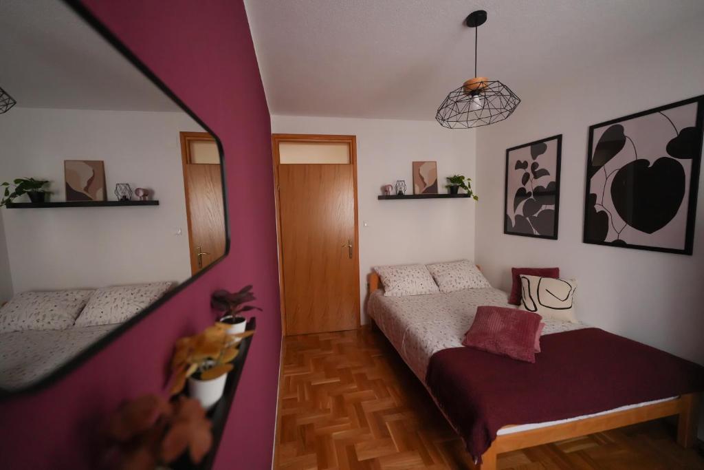 Sunset Hill Apartment - 4