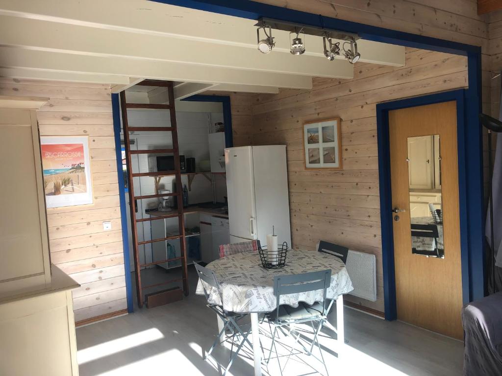 Chalet dans un camping - 2