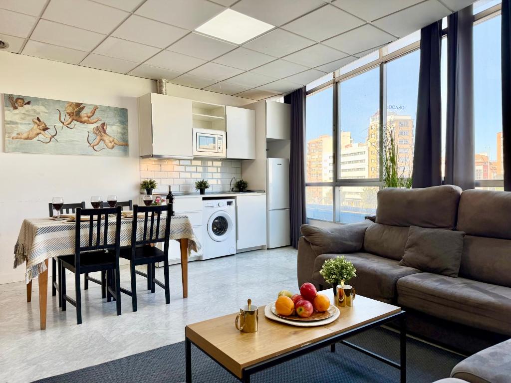 Boutique apartment in the center of Malaga, ideal for groups by Turivida - 2