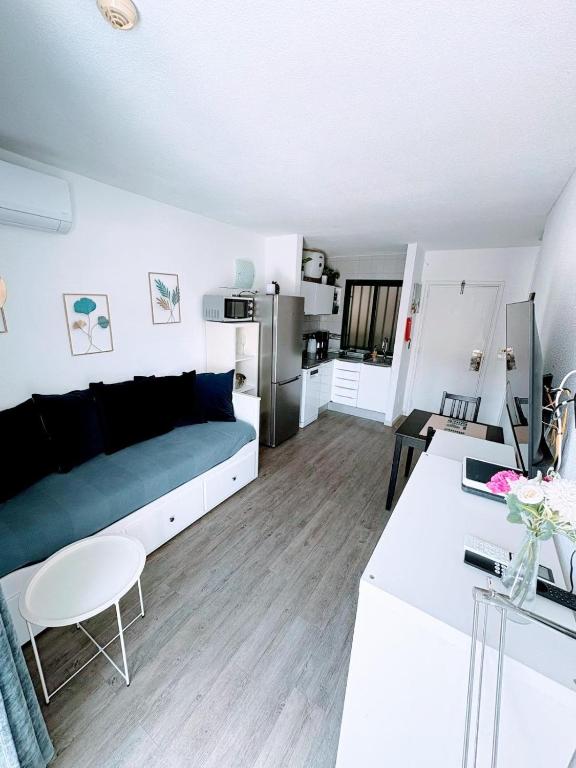 Malibu Apartment - 2