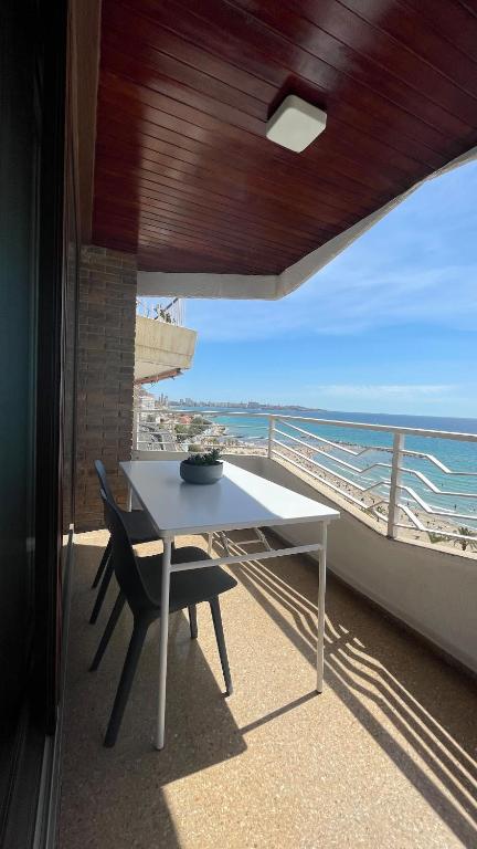 Large beachfront apartmen mediterranean views - 5